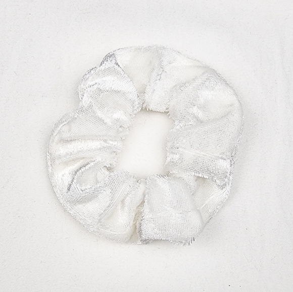 4 FOR $16 🔥White Velvet Scrunchie hair tie - Picture 5 of 5